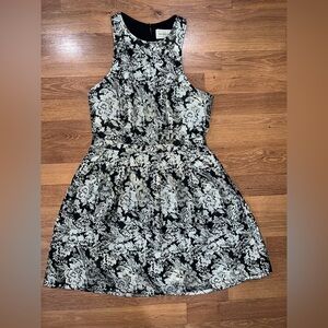 Abercrombie & Fitch Black and White Floral Dress